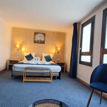 Hotel Du Golf Coignières Екстериор снимка
