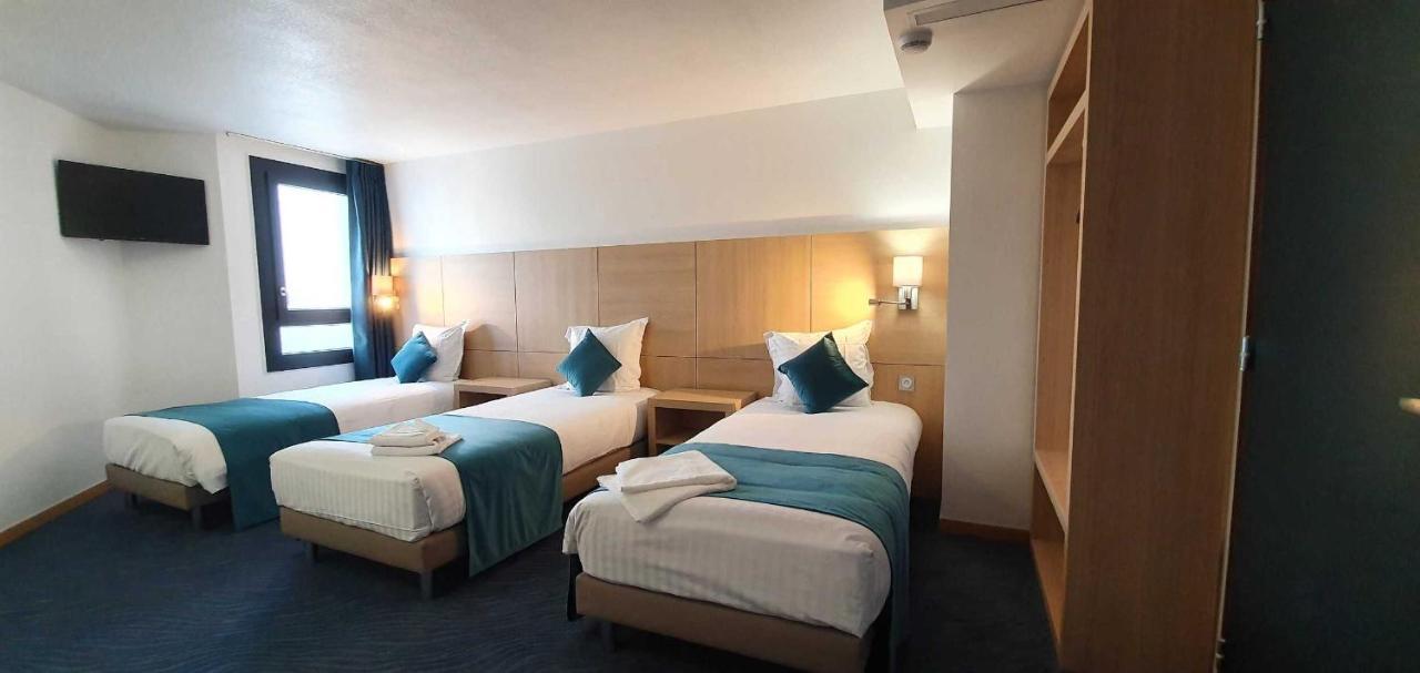 Hotel Du Golf Coignières Екстериор снимка