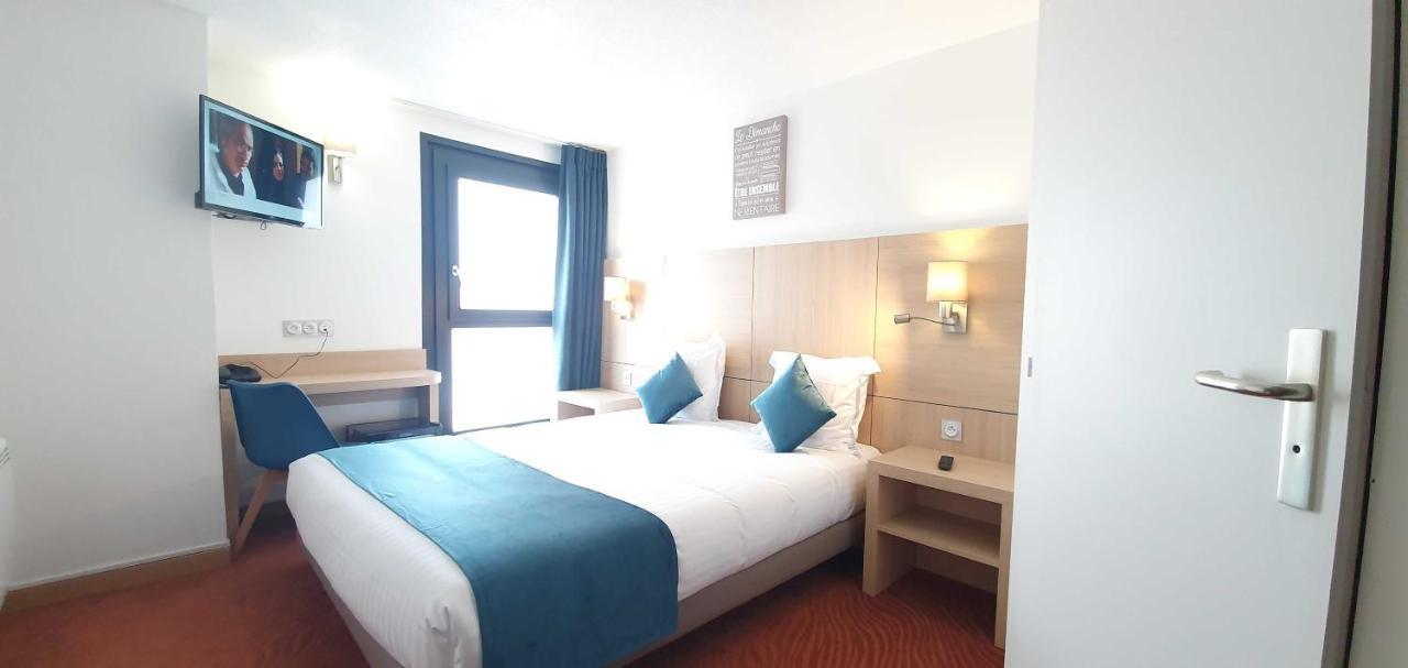 Hotel Du Golf Coignières Екстериор снимка
