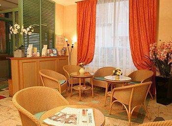 Hotel Du Golf Coignières Екстериор снимка