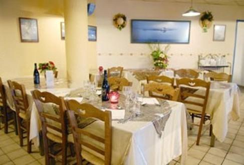 Hotel Du Golf Coignières Екстериор снимка